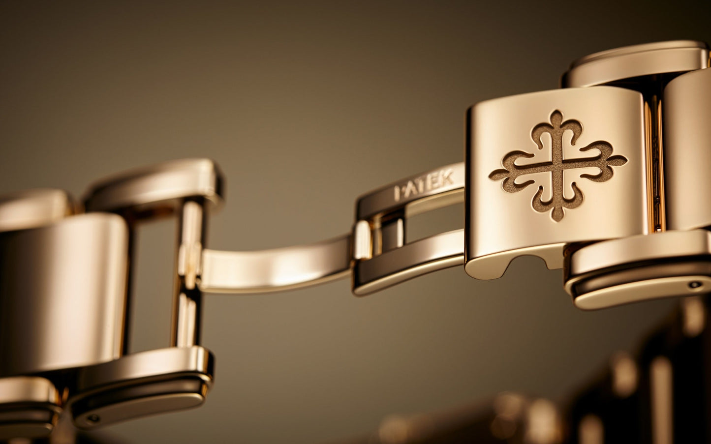 Patek Philippe Twenty~4 Quartz Ladies Watch, 18k Rose Gold with 34 Diamond (~0.57 ct), 25.1 x 30 mm, Ref# 4910/1201R-001