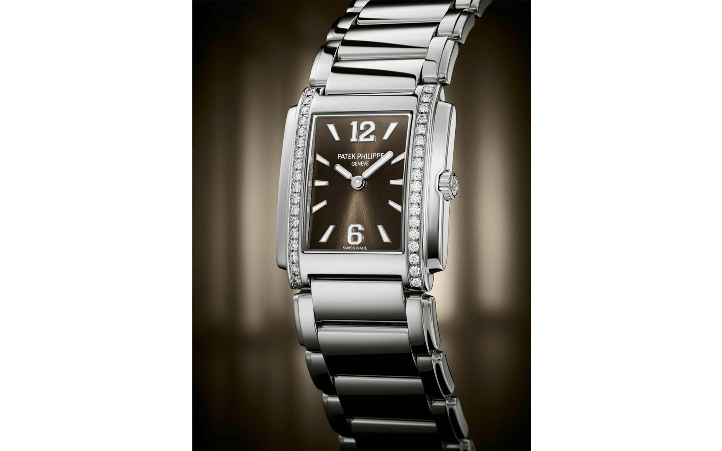 Patek Philippe Twenty~4 Quartz Ladies Watch, Stainless Steel with 36 Diamond (~0.42 ct), 25.1 x 30 mm, Ref# 4910/1200A-010
