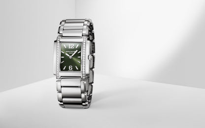 Patek Philippe Twenty~4 Quartz Ladies Watch, Stainless Steel with 36 Diamond (~0.42 ct), 25.1 x 30 mm, Ref# 4910/1200A-011