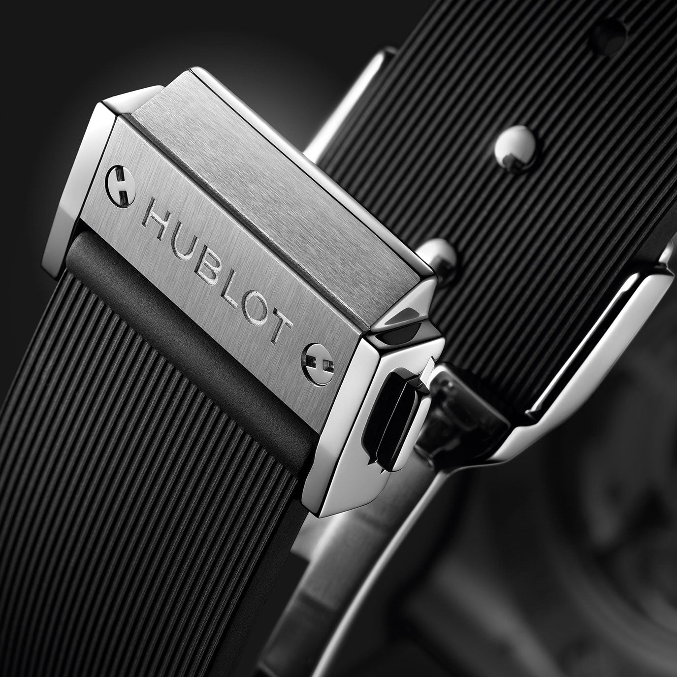 Hublot, 2022 Unworn, Classic Fusion Titanium, 565.NX.1470.RX, box and papers