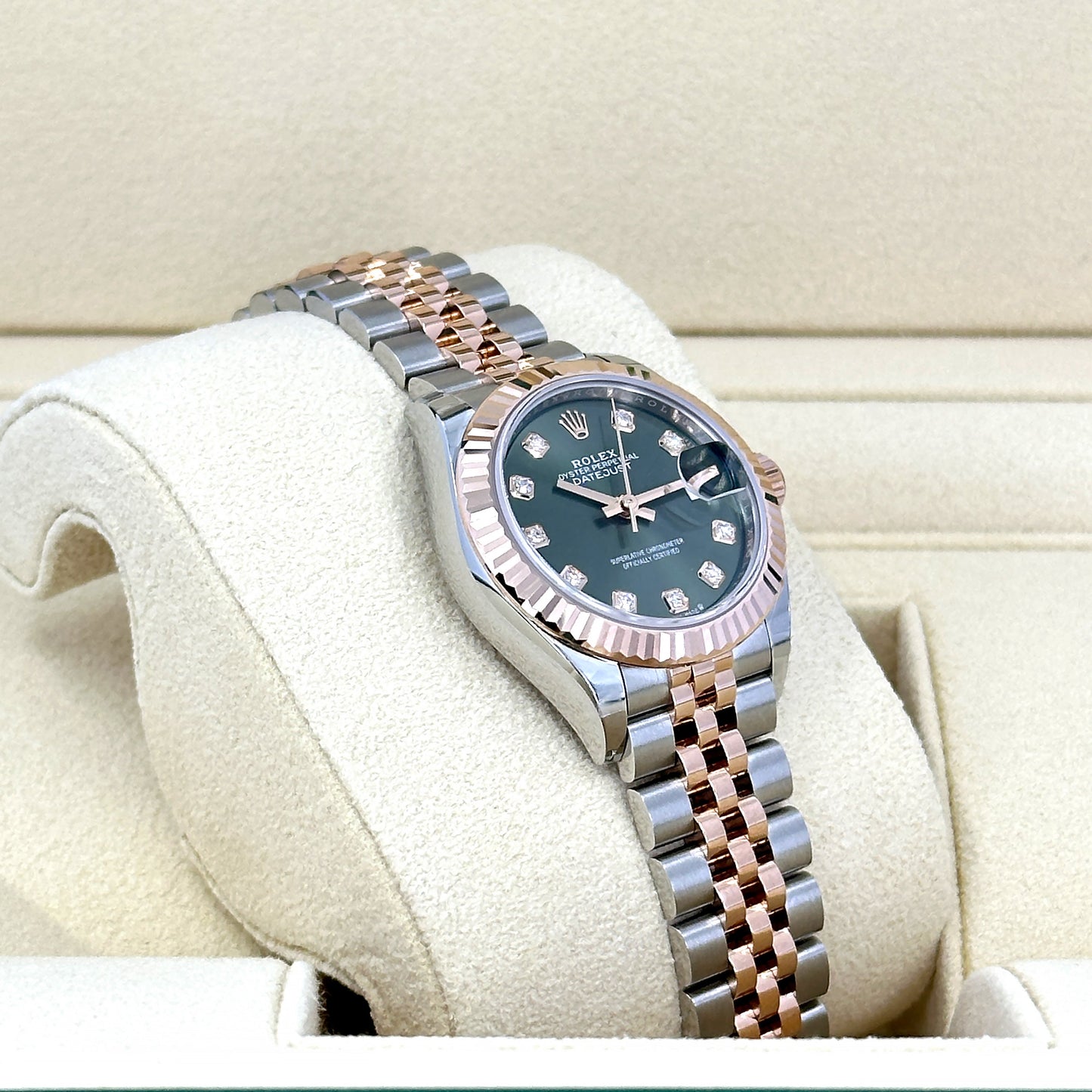Rolex Lady-Datejust 28, Oystersteel and 18k Everose Gold, Ref# 279171-0007