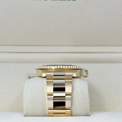 Rolex Submariner Date, 18k Yellow Gold, 41mm, Ref# 126618ln-0002