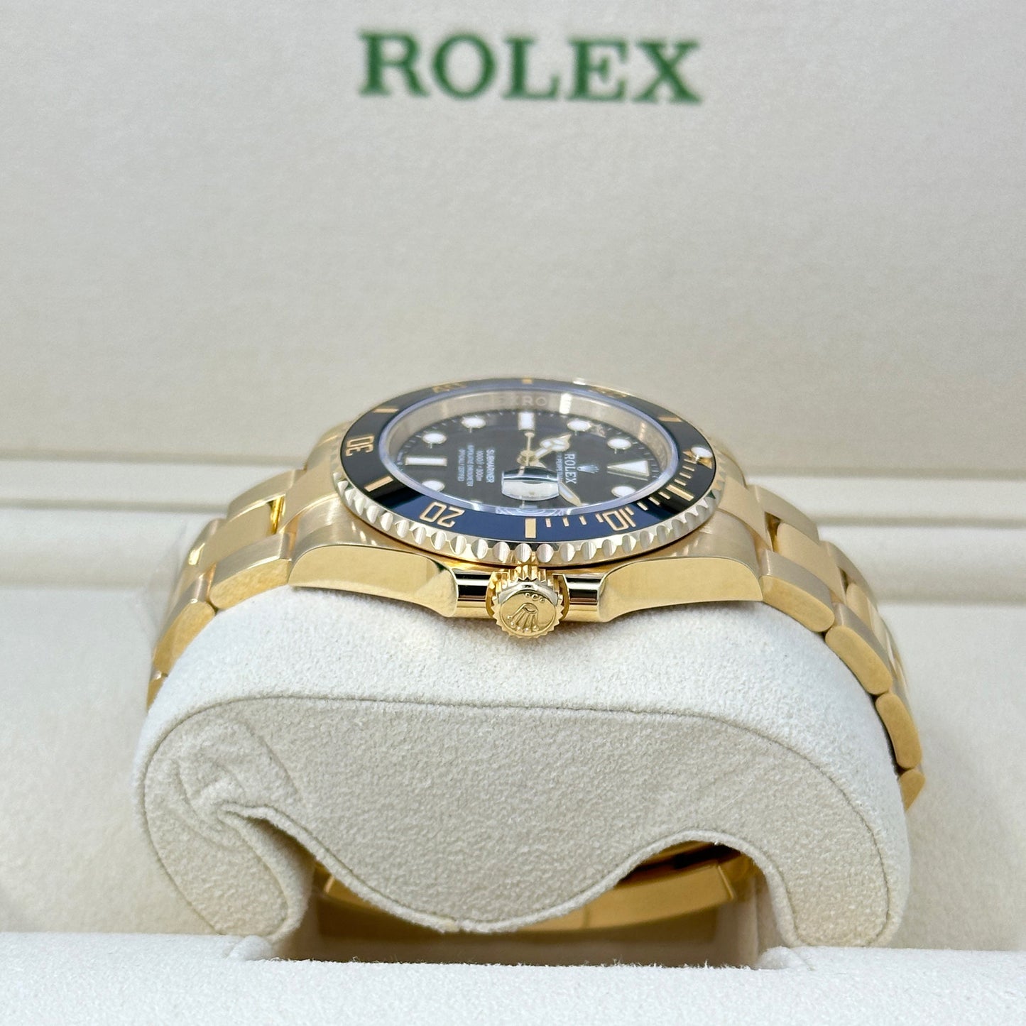 Rolex Submariner Date, 18k Yellow Gold, 41mm, Ref# 126618ln-0002