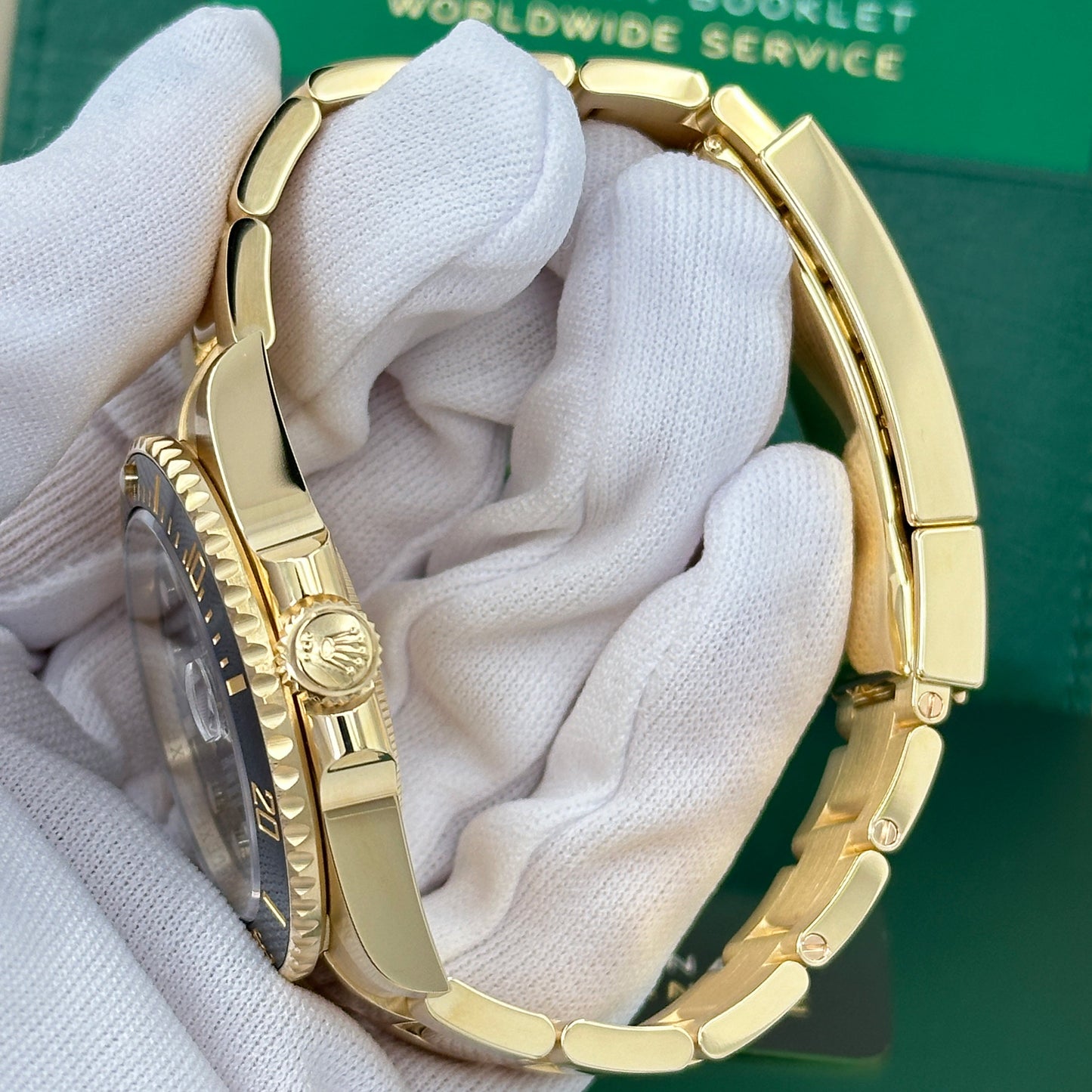 Rolex Submariner Date, 18k Yellow Gold, 41mm, Ref# 126618ln-0002