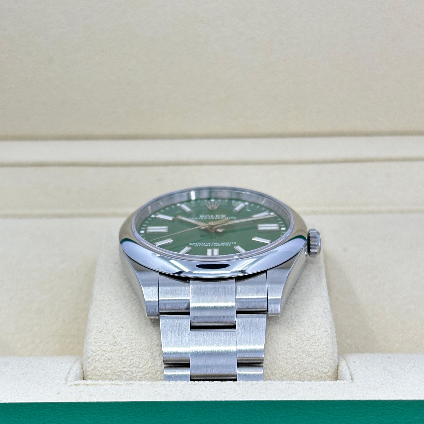 Rolex Oyster Perpetual 41 No Date, Oystersteel, 41mm, Oyster, Ref# 124300-0005